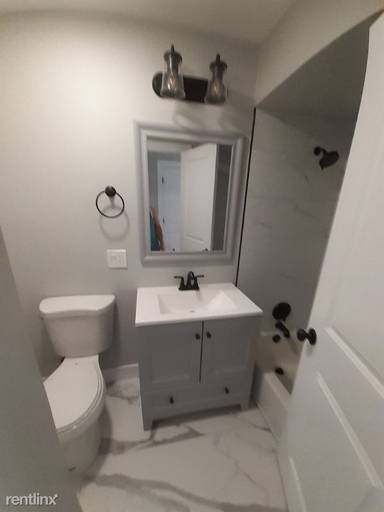 Main picture of 1170 W 18th St