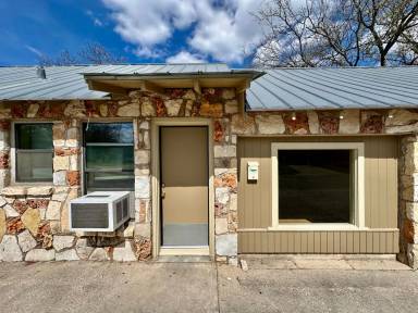 Main picture of 20 Peach Ave
