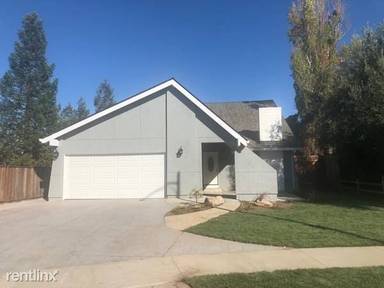 Main picture of 4664 Holycon Cir