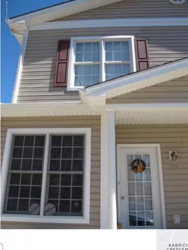 Main picture of 202 Heights Ln