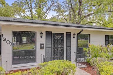 Main picture of 3118 Rhone Dr