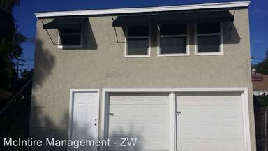 Main picture of 493 1/2 Toolen Pl