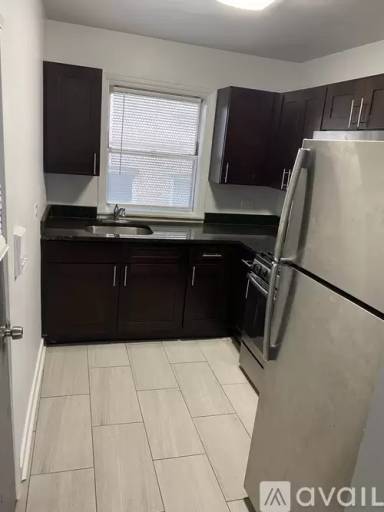 Main picture of 4208 South Michigan Avenue - 4210-3