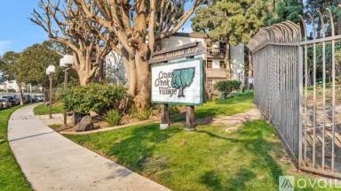 Main picture of 8650 Gulana Ave
