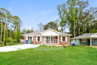Main picture of 1883 Camellia Dr