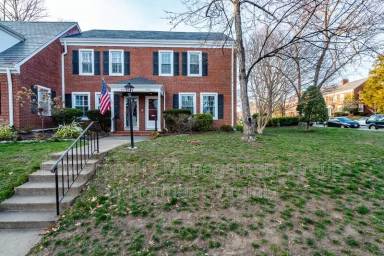 Main picture of 3071 S Buchanan St