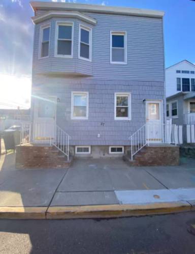 Main picture of 27 Gold St