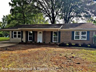 Main picture of 108 Hillside Rd SW