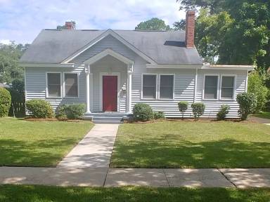 Main picture of 717 W 2nd Ave
