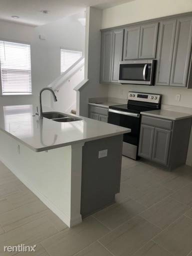 Main picture of 15031 Willow Arbor Cir
