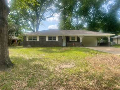 Main picture of 3813 Truett Blvd