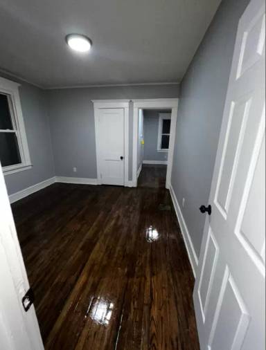 Main picture of 304 Goffe St