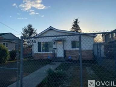 Main picture of 4030 S Puget Sound Ave