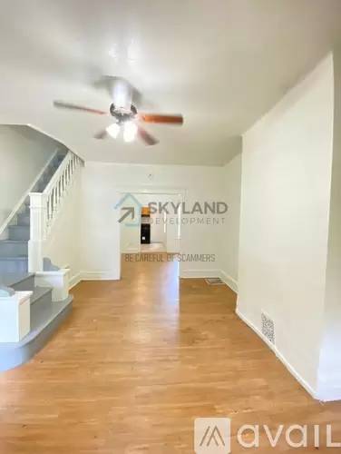 Main picture of 5537 Poplar St