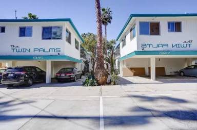 Main picture of 1345 N Las Palmas Ave