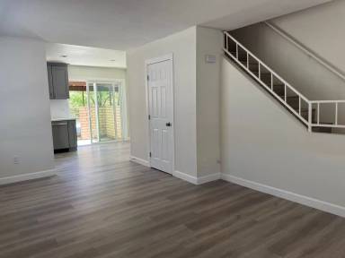 Main picture of 2030 Coronado Dr
