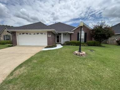 Main picture of 208 Afton Pl
