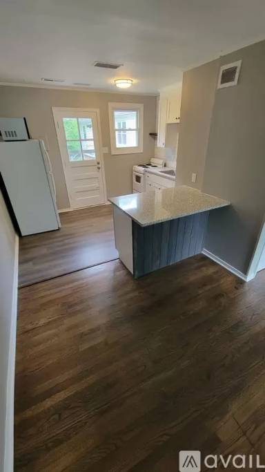 Main picture of 500 Overlook St