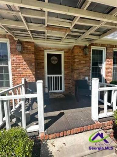 Main picture of 103 W Point Ct