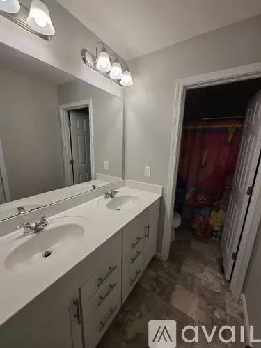 Main picture of 6885 Charlestown Ln