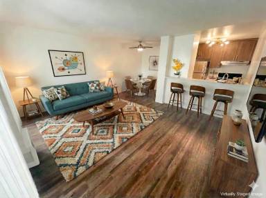 Main picture of West Melrose Apartments