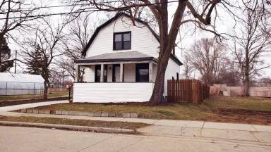 Main picture of 108 Poplar Ave