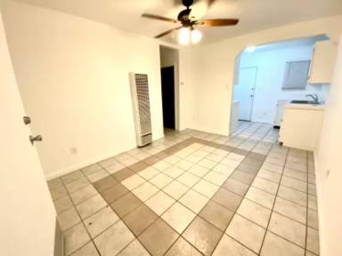Main picture of 444 E 91st St