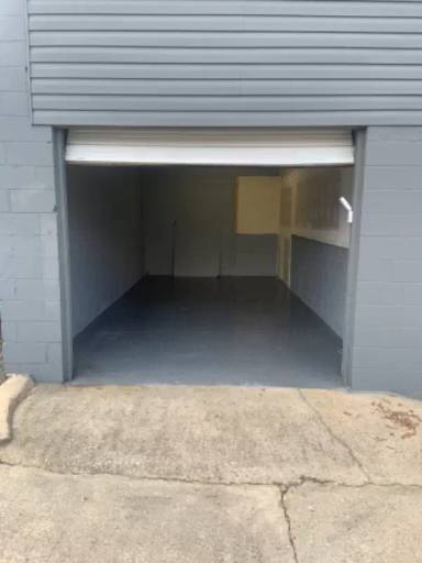 Main picture of 801 W Main St