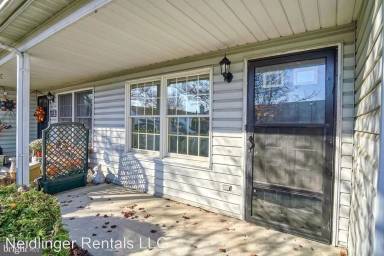 Main picture of 135 Partridge Cir