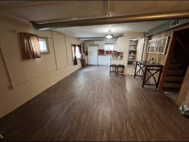 Main picture of 160 Cornell Ave