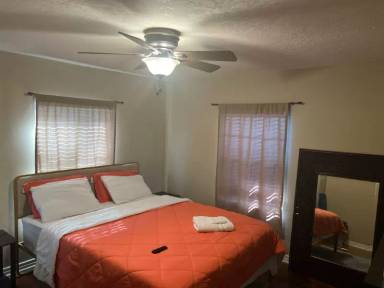 Main picture of 6613 Grace Ln