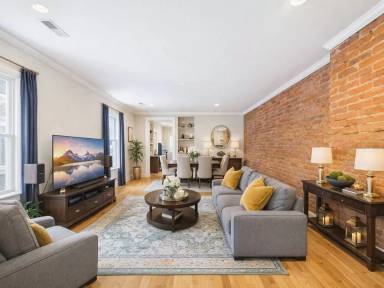 Main picture of 1629 Green St