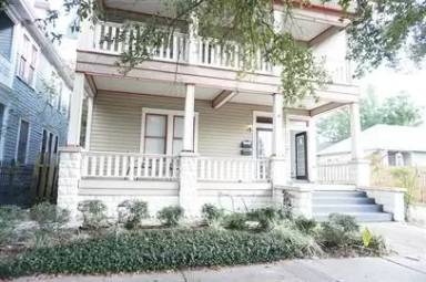 Main picture of 1317 N Liberty St