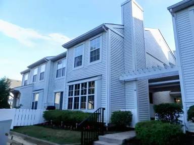 Main picture of 90 Almond Dr