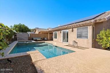 Main picture of 2235 E Siesta Ln