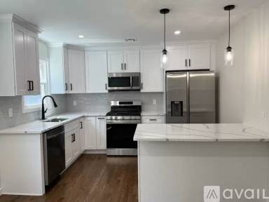 Main picture of 20 Howcroft Rd
