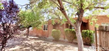 Main picture of 2091 Calle Contento