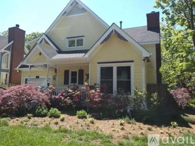 Main picture of 944 Oak St SW