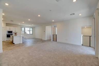 Main picture of 7355 Crown Landing St