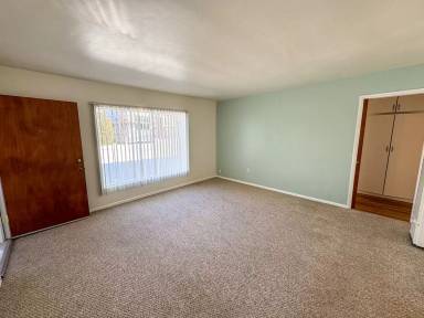 Main picture of 4561-63 54th St