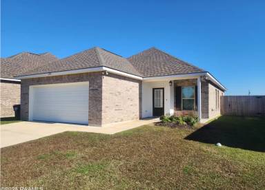 Main picture of 208 Stockbridge Ln