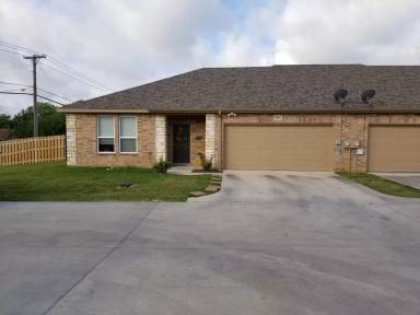 Main picture of 1208 Country Club Rd