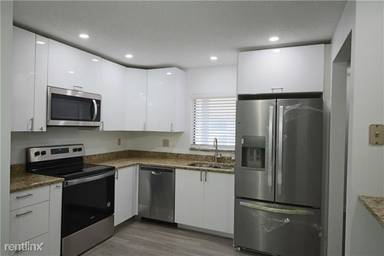 Main picture of 12230 Royal Palm Blvd