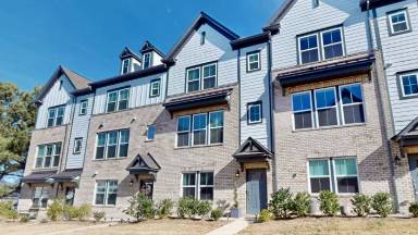 Main picture of 421 Grey Reagan Trl