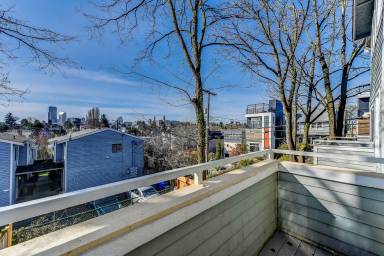 Main picture of 2217 E Alder St