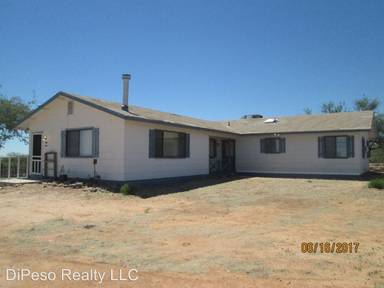 Main picture of 209 S Cedar Pl