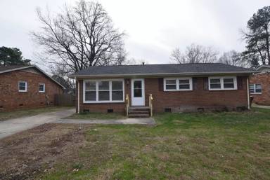 Main picture of 1415 W Meadowview Rd