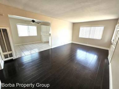 Main picture of 473 E 55th St