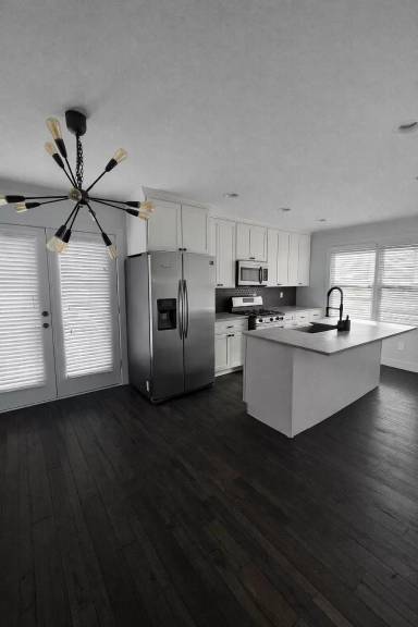 Main picture of 874 Rochelle Dr SW