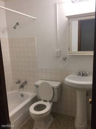 Main picture of 2535 Clinton Ave